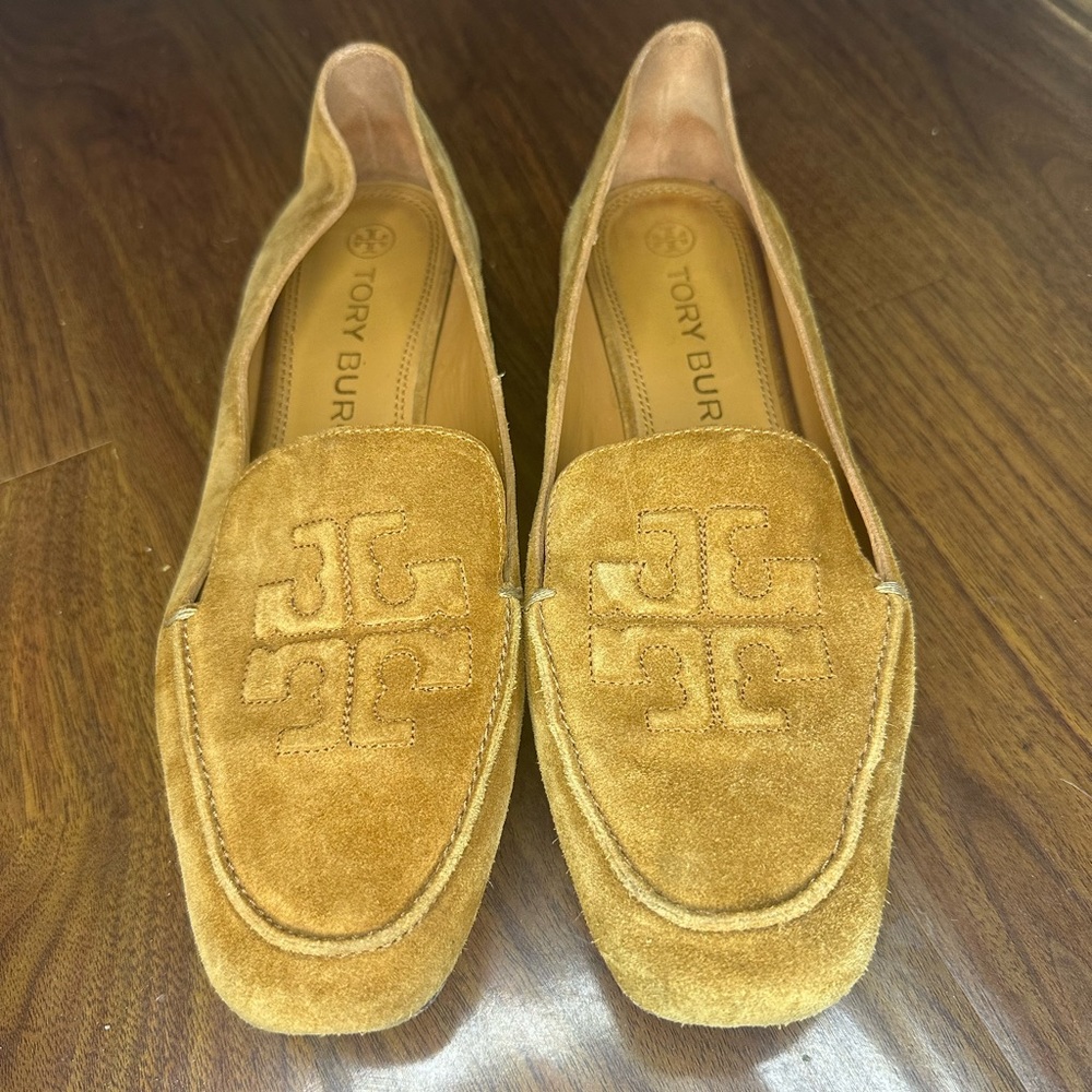 Tory Burch Tan Suede Loafers 9M